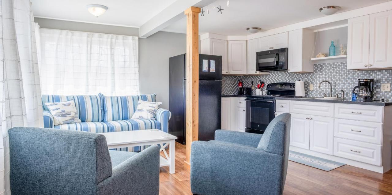 בר הרבור Main Street Downtown Apartments מראה חיצוני תמונה